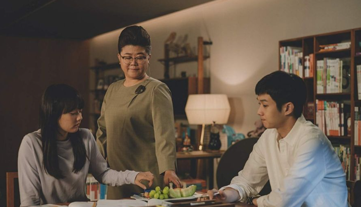 Review Film Gisaengchung Analisis Kelas Sosial Korea Selatan